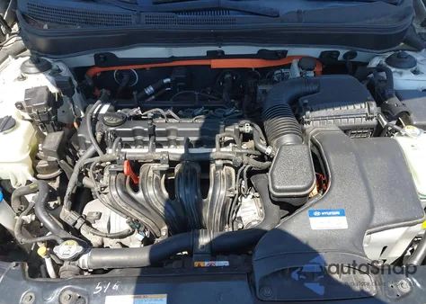 2015 Hyundai Sonata Hybrid z USA, uszkodzony, nr VIN KMHEC4A40FA138366